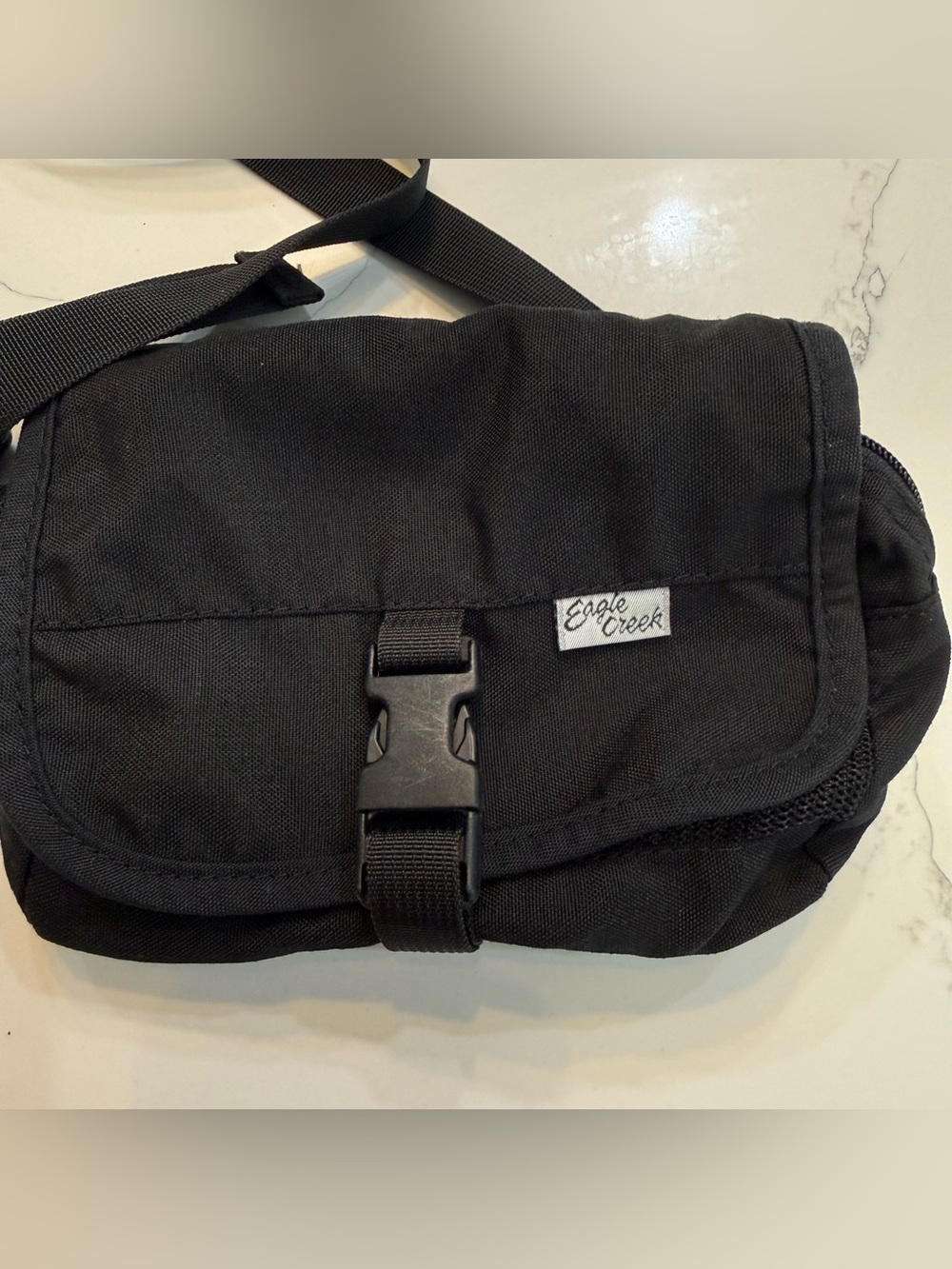 Eagle Creek Waist Pack Fanny Belt Pack Bag Hiking Yard Sailing Everyday GUC